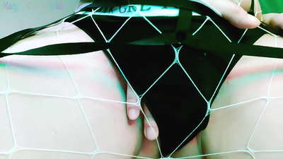 ರೆಡ್‌ಹೆಡ್ ತನ್ನ ಡಿಕ್ ಅನ್ನು ಹೇಗೆ ಜರ್ಕ್ ಮಾಡಬೇಕೆಂದು ವಿವರಿಸುತ್ತದೆ ಮತ್ತು ಅವಳ ಪುಸಿಯನ್ನು ತೋರಿಸುತ್ತದೆ - ಡರ್ಟಿ ವರ್ಡ್ಸ್